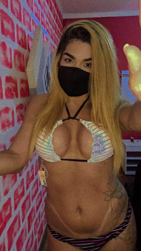Thayna Victória 32