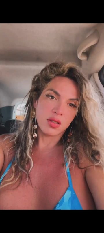 Bruna Oliveira 18