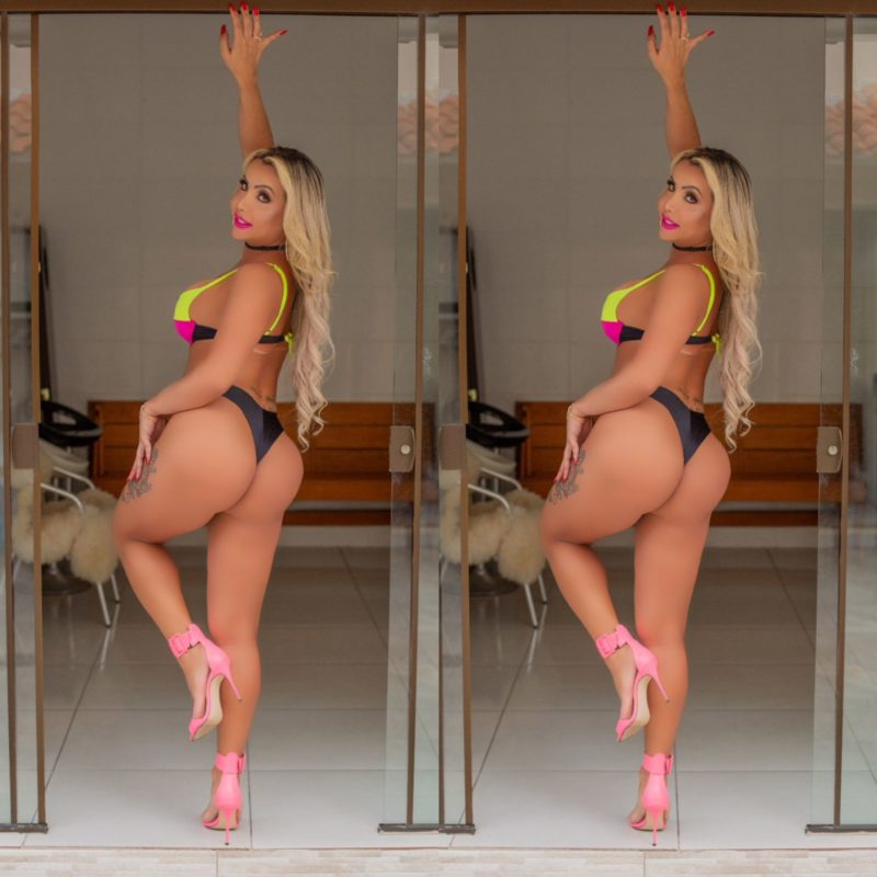 Anahi Armani 38