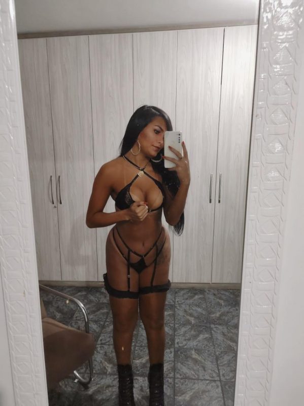 Tainá Marques 25