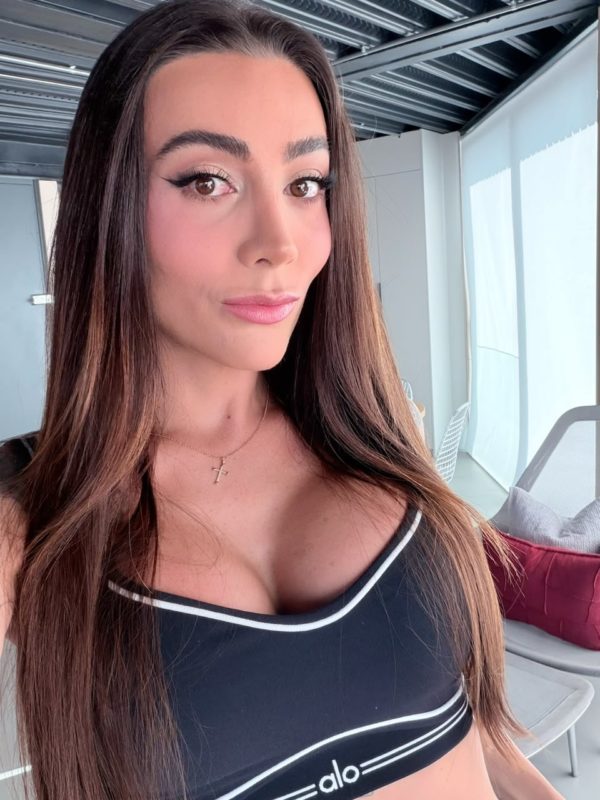 Ana Victoria 10