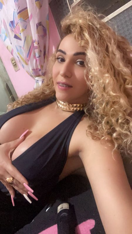 Crysthal Leite 18