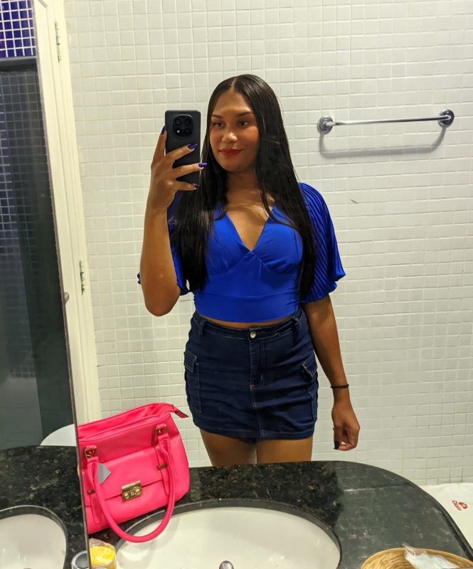 Laís Castro 24