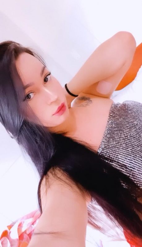 Isabella Souza 27