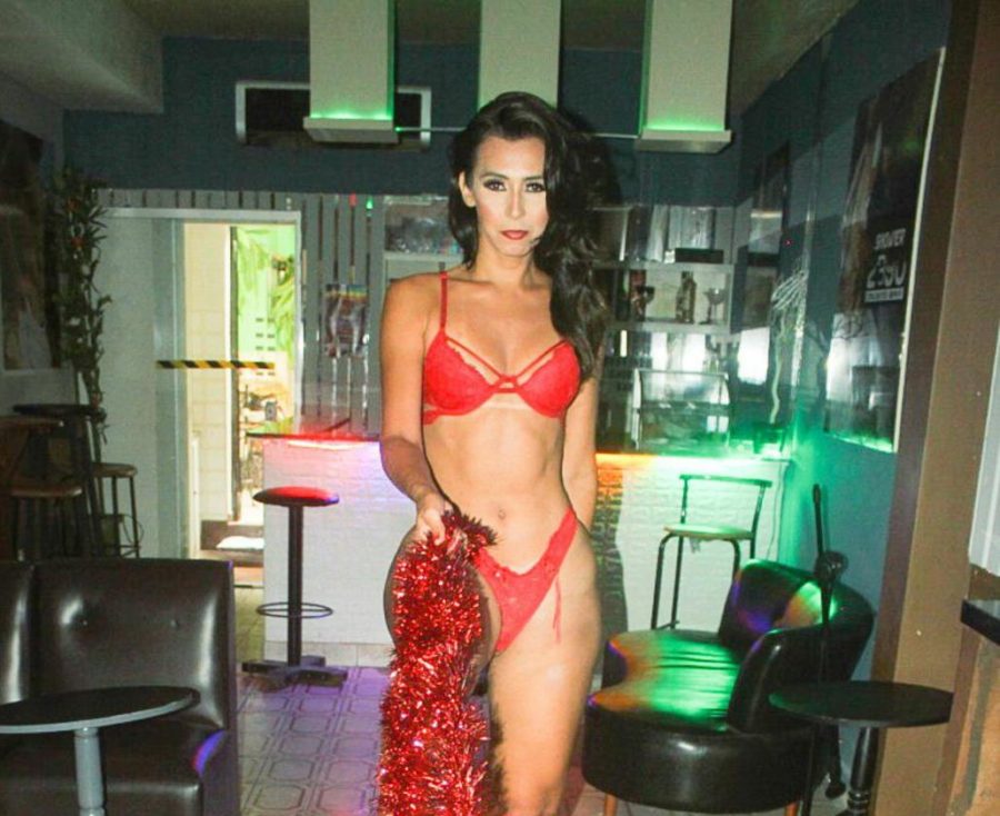 Naylla Ferrari 397