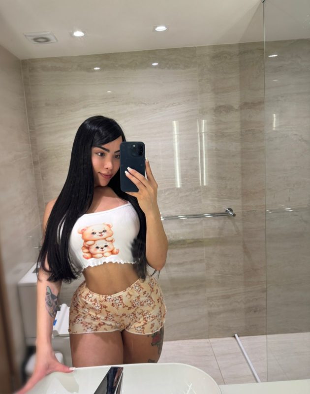 Renata Panicat 1