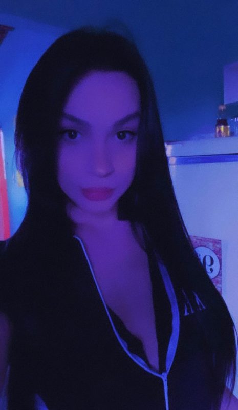 Isabella Souza 40