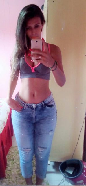 Naylla Ferrari 142