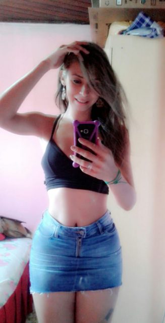 Naylla Ferrari 139