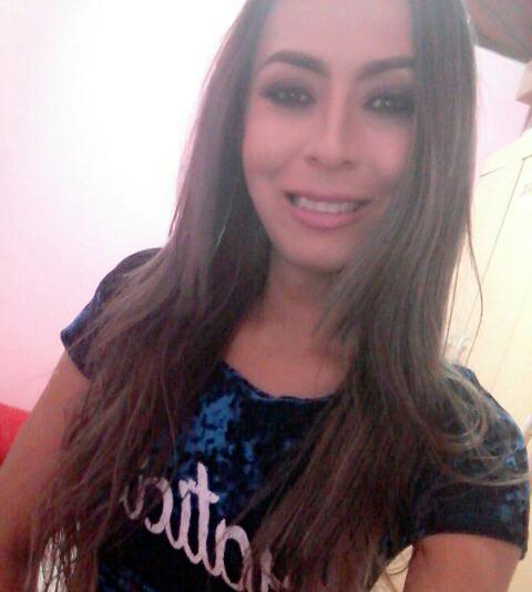 Naylla Ferrari 140
