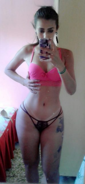 Naylla Ferrari 172
