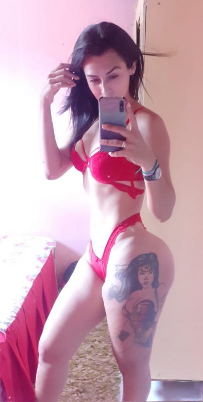Naylla Ferrari 274