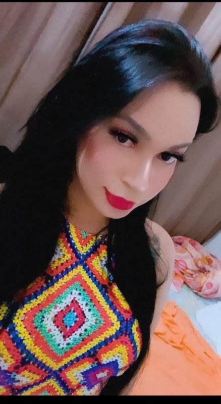 Isabella Souza 25