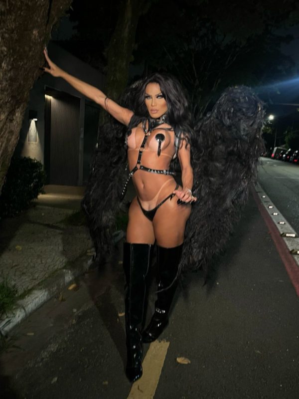 Anny Dominatrix 18