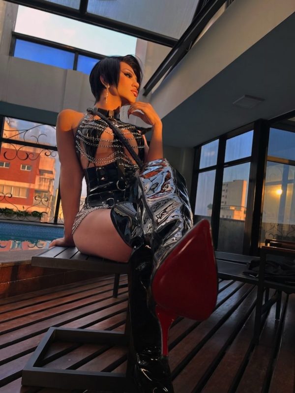 Anny Dominatrix 26