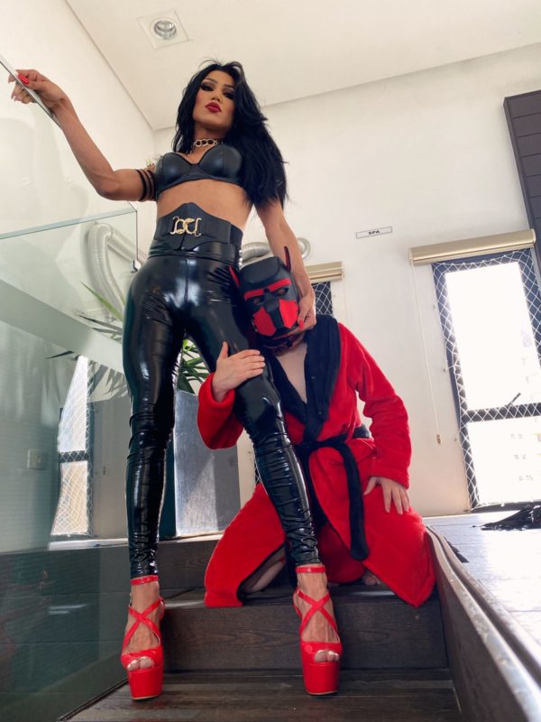 Anny Dominatrix 155