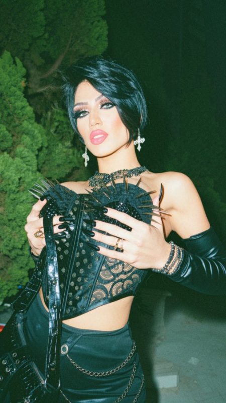 Anny Dominatrix 15