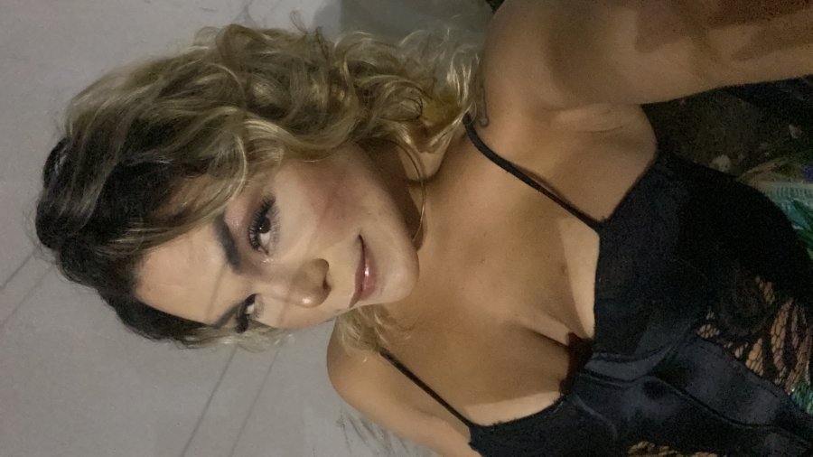 Valeska Gal 18