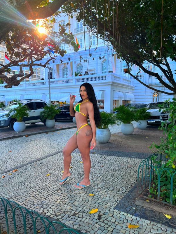 Anny Dominatrix 15
