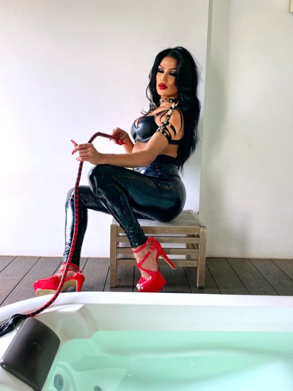 Anny Dominatrix 63