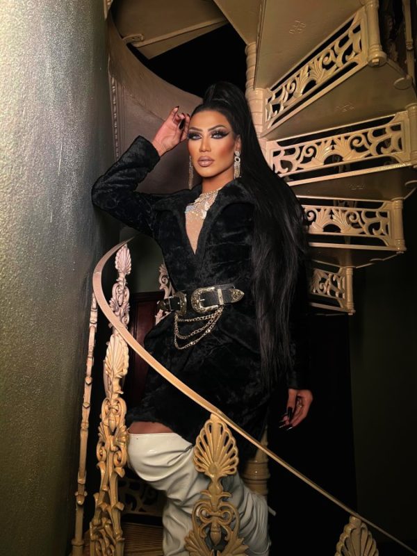 Anny Dominatrix 18