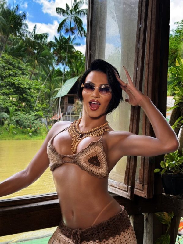 Anny Dominatrix 5