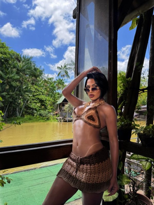 Anny Dominatrix 4
