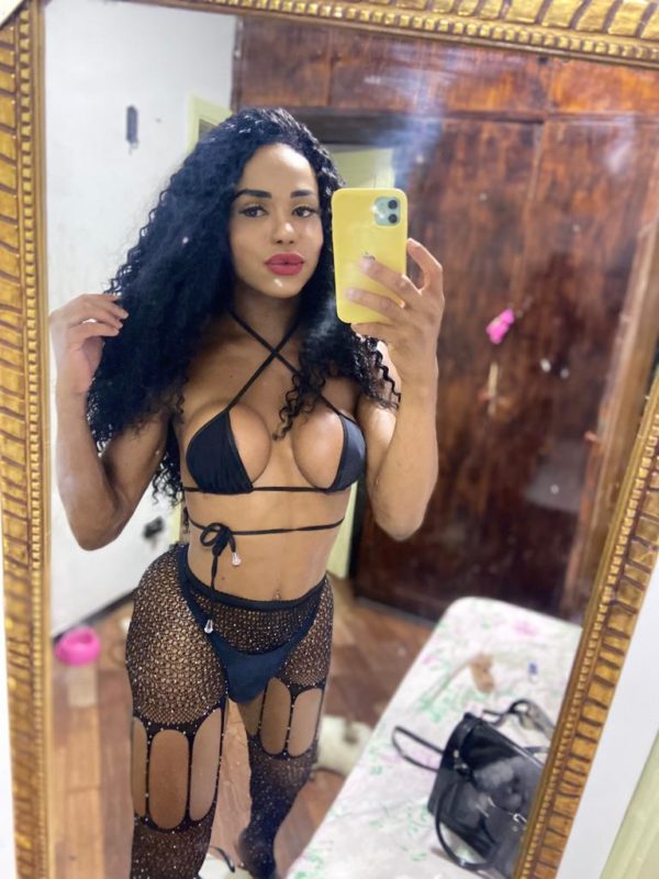 Karina Rios 102