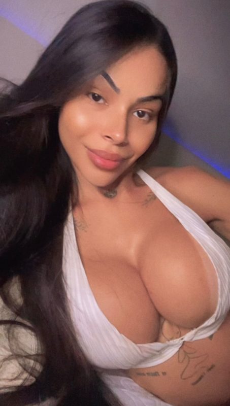 Lívia de Castro 41