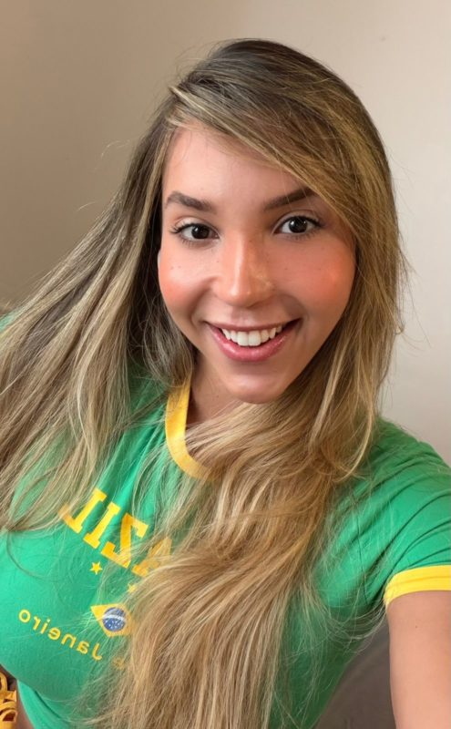 Gabriela Aguiar 28