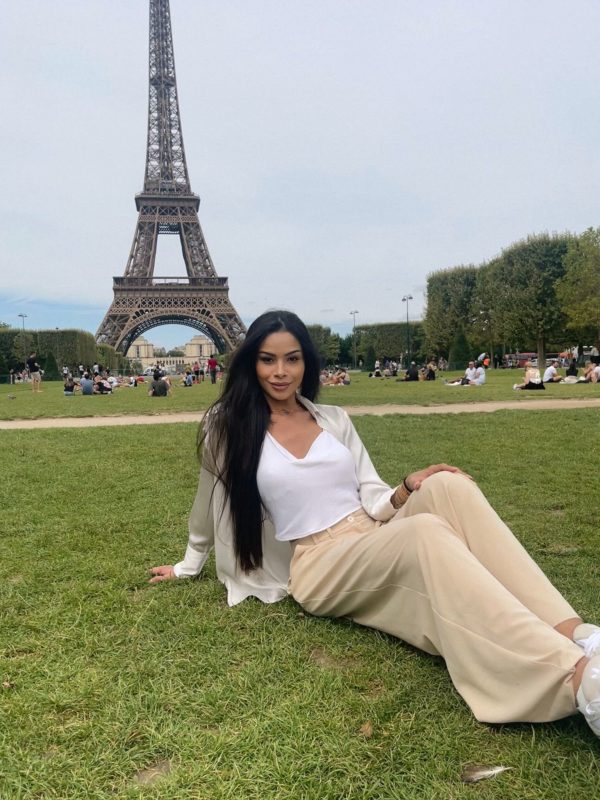 Lívia de Castro 52
