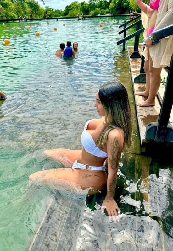 Gabriela Aguiar 32