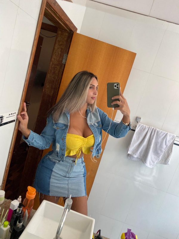 Gabriela Aguiar 83