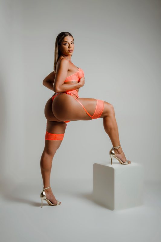 Anne Ganzarolli 24