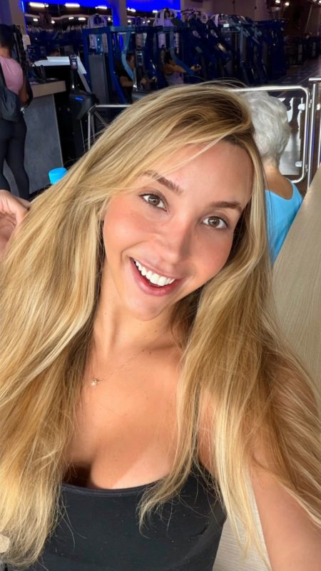 Gabriela Aguiar 26