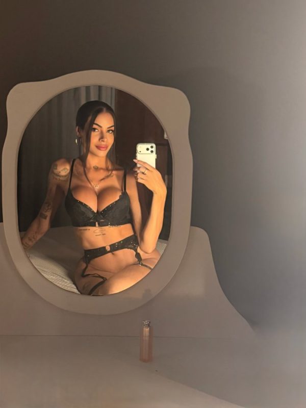 Lívia de Castro 4