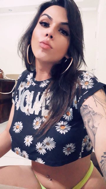 Lívia Amorim 75