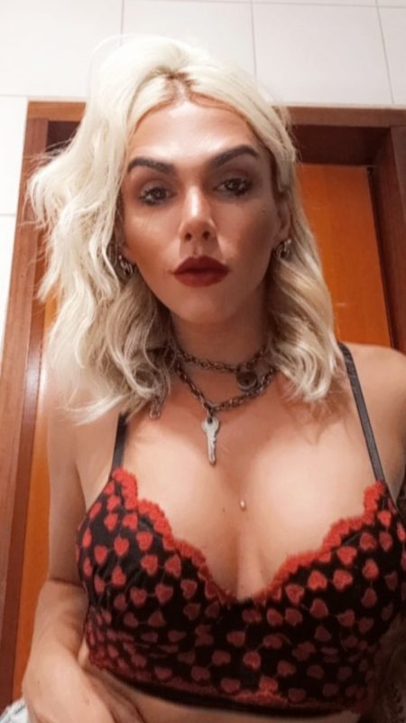 Lívia Amorim 52