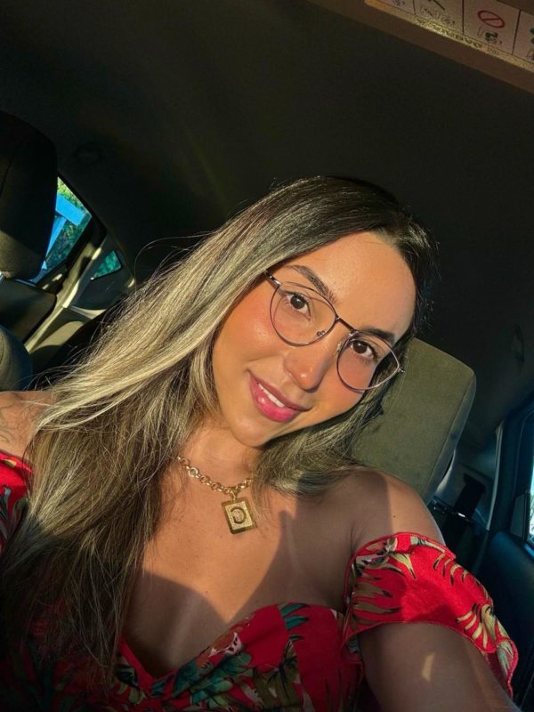 Gabriela Aguiar 48