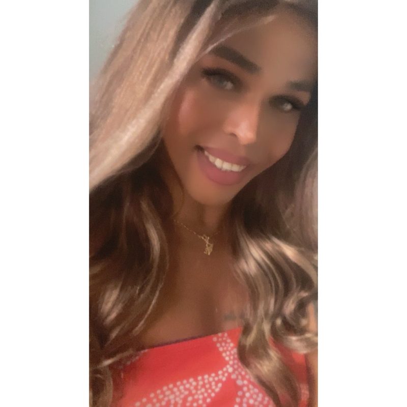 Monique Ferraz 23