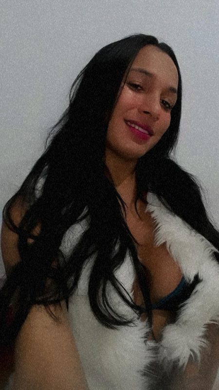 Mikaelly Vitória 80