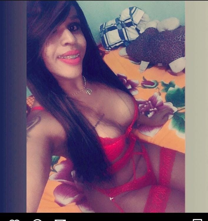 Monique Ferraz 62