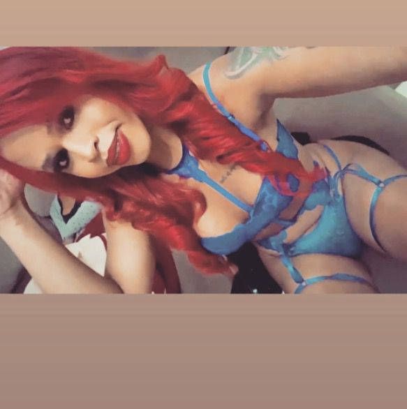 Monique Ferraz 107