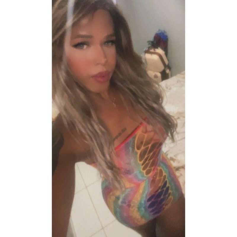 Monique Ferraz 4