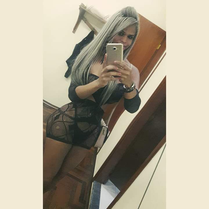 Monique Ferraz 78