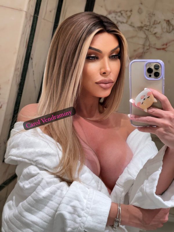 Carol Vendraminy 42