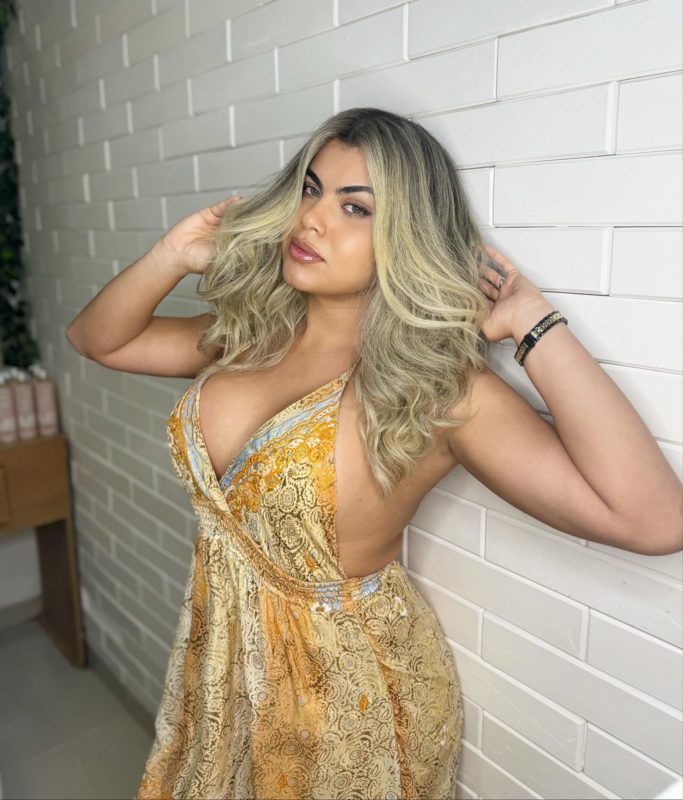 Dani Santos 15