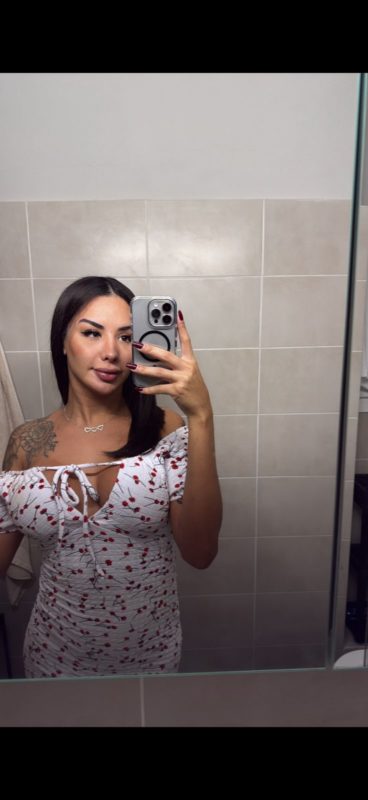 Julia Azevedo 87