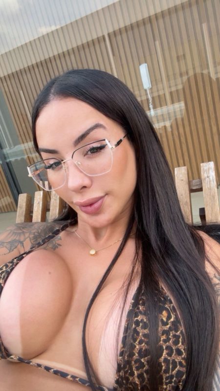 Julia Azevedo 45