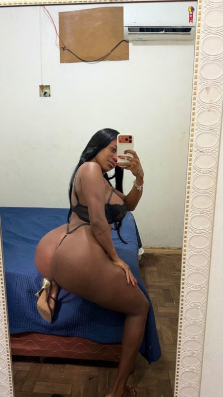 Anne Santana 2